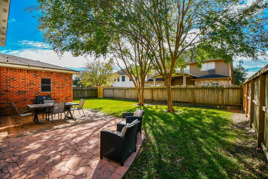 1304 2 Pine Stream Drive, Pearland, Texas 77581, 4 Bedrooms Bedrooms, 4 Rooms Rooms,3 BathroomsBathrooms,Single-family,For Sale,Pine Stream,66549313