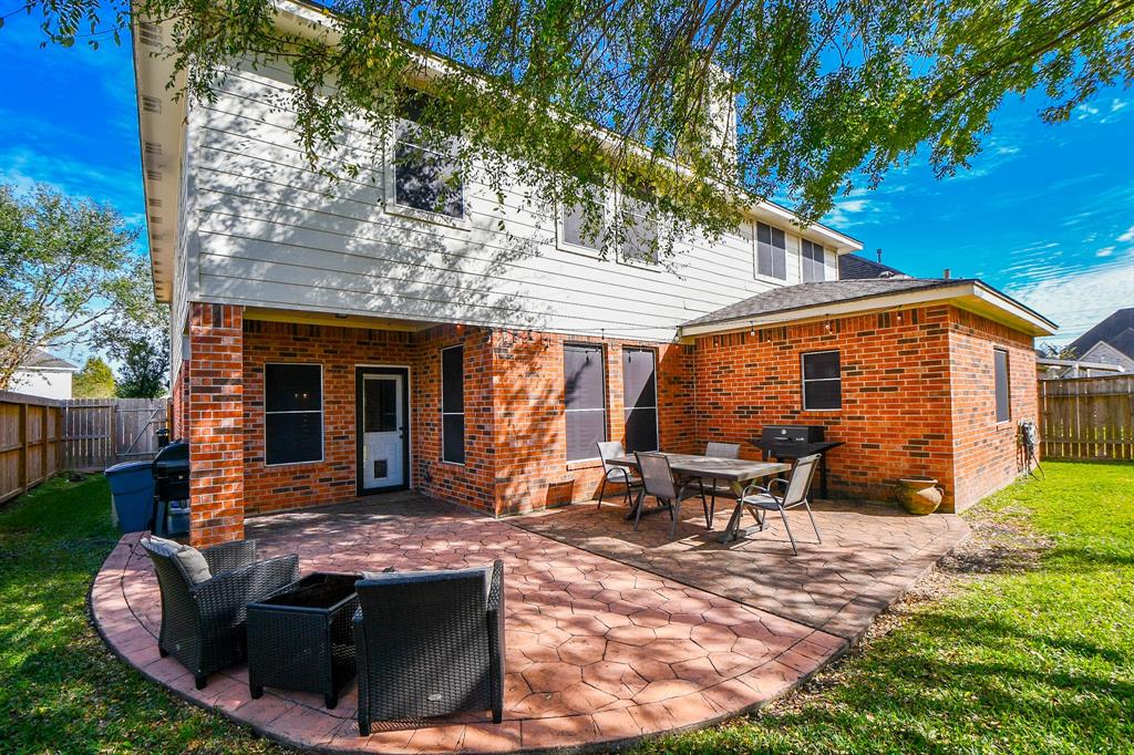 1304 2 Pine Stream Drive, Pearland, Texas 77581, 4 Bedrooms Bedrooms, 4 Rooms Rooms,3 BathroomsBathrooms,Single-family,For Sale,Pine Stream,66549313