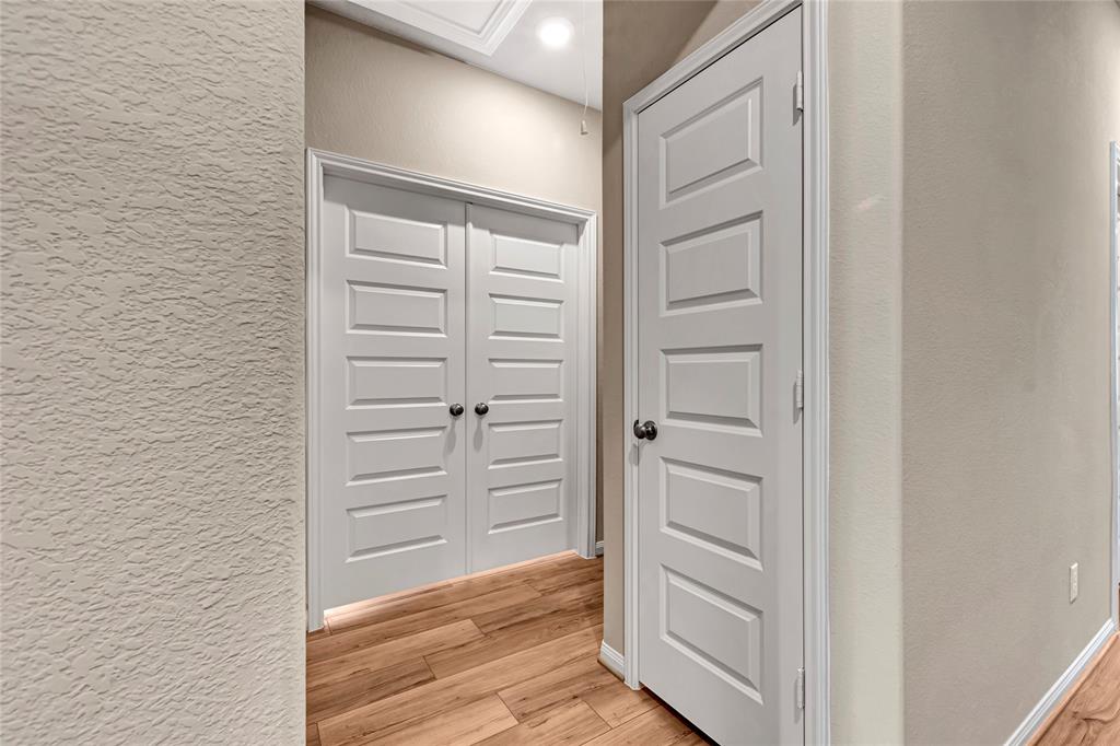 2505 1 Staplewood Springs Drive, Pearland, Texas 77089, 3 Bedrooms Bedrooms, 6 Rooms Rooms,2 BathroomsBathrooms,Single-family,For Sale,Staplewood Springs,48676687