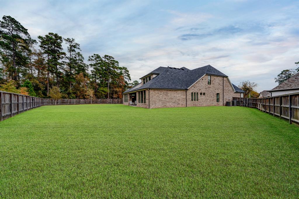 138 2 Amber Jade Court, Conroe, Texas 77304, 4 Bedrooms Bedrooms, 11 Rooms Rooms,4 BathroomsBathrooms,Single-family,For Sale,Amber Jade,24893288