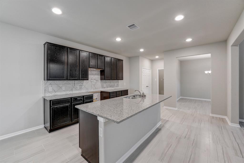 2207 2 Hidden Embers Path, Fresno, Texas 77545, 4 Bedrooms Bedrooms, 15 Rooms Rooms,3 BathroomsBathrooms,Single-family,For Sale,Hidden Embers,61037073