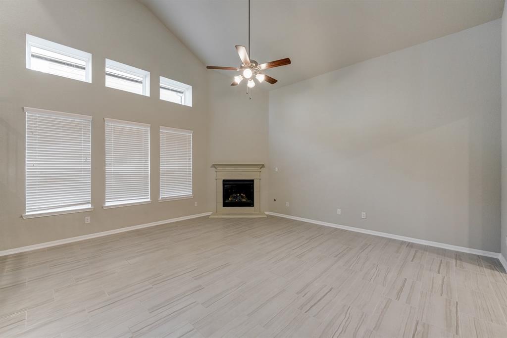 2207 2 Hidden Embers Path, Fresno, Texas 77545, 4 Bedrooms Bedrooms, 15 Rooms Rooms,3 BathroomsBathrooms,Single-family,For Sale,Hidden Embers,61037073
