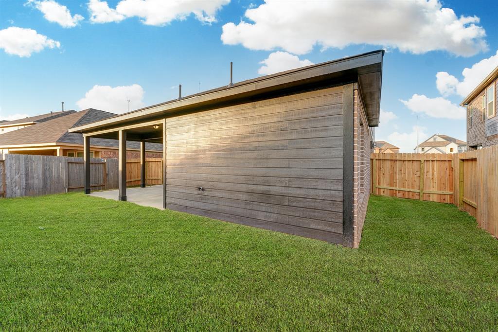 2207 2 Hidden Embers Path, Fresno, Texas 77545, 4 Bedrooms Bedrooms, 15 Rooms Rooms,3 BathroomsBathrooms,Single-family,For Sale,Hidden Embers,61037073