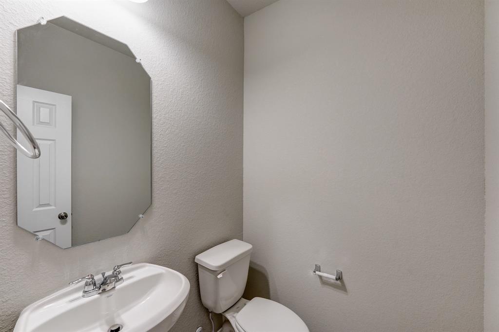 2207 2 Hidden Embers Path, Fresno, Texas 77545, 4 Bedrooms Bedrooms, 15 Rooms Rooms,3 BathroomsBathrooms,Single-family,For Sale,Hidden Embers,61037073