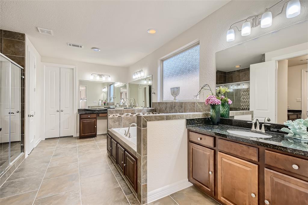 13216 3 Leighton Gardens Drive, Houston, Texas 77077, 4 Bedrooms Bedrooms, 9 Rooms Rooms,4 BathroomsBathrooms,Single-family,For Sale,Leighton Gardens,67670493