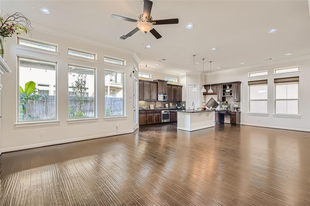 13216 3 Leighton Gardens Drive, Houston, Texas 77077, 4 Bedrooms Bedrooms, 9 Rooms Rooms,4 BathroomsBathrooms,Single-family,For Sale,Leighton Gardens,67670493