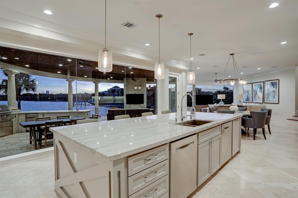 1802 2 Ray Shell Court, Seabrook, Texas 77586, 6 Bedrooms Bedrooms, 15 Rooms Rooms,5 BathroomsBathrooms,Single-family,For Sale,Ray Shell,82443225