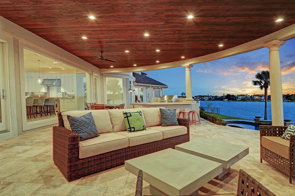 1802 2 Ray Shell Court, Seabrook, Texas 77586, 6 Bedrooms Bedrooms, 15 Rooms Rooms,5 BathroomsBathrooms,Single-family,For Sale,Ray Shell,82443225