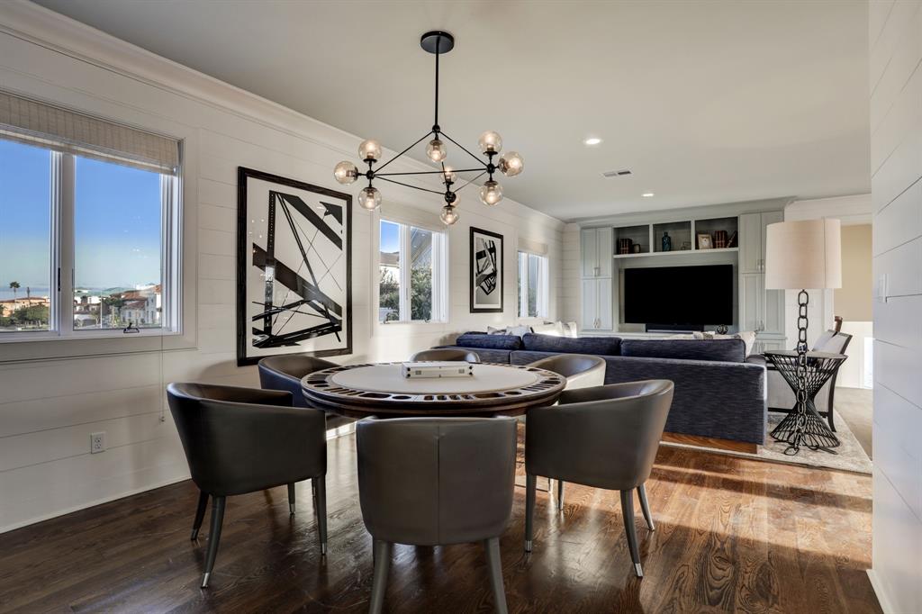1802 2 Ray Shell Court, Seabrook, Texas 77586, 6 Bedrooms Bedrooms, 15 Rooms Rooms,5 BathroomsBathrooms,Single-family,For Sale,Ray Shell,82443225