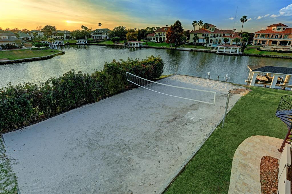 1802 2 Ray Shell Court, Seabrook, Texas 77586, 6 Bedrooms Bedrooms, 15 Rooms Rooms,5 BathroomsBathrooms,Single-family,For Sale,Ray Shell,82443225
