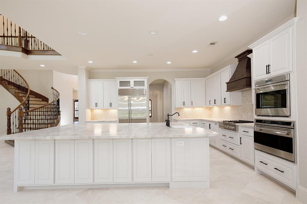 22 2 Double Green Circle, The Woodlands, Texas 77382, 6 Bedrooms Bedrooms, 15 Rooms Rooms,5 BathroomsBathrooms,Single-family,For Sale,Double Green,68128729