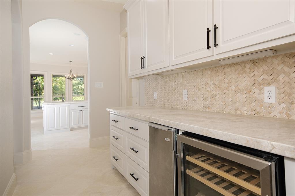 22 2 Double Green Circle, The Woodlands, Texas 77382, 6 Bedrooms Bedrooms, 15 Rooms Rooms,5 BathroomsBathrooms,Single-family,For Sale,Double Green,68128729