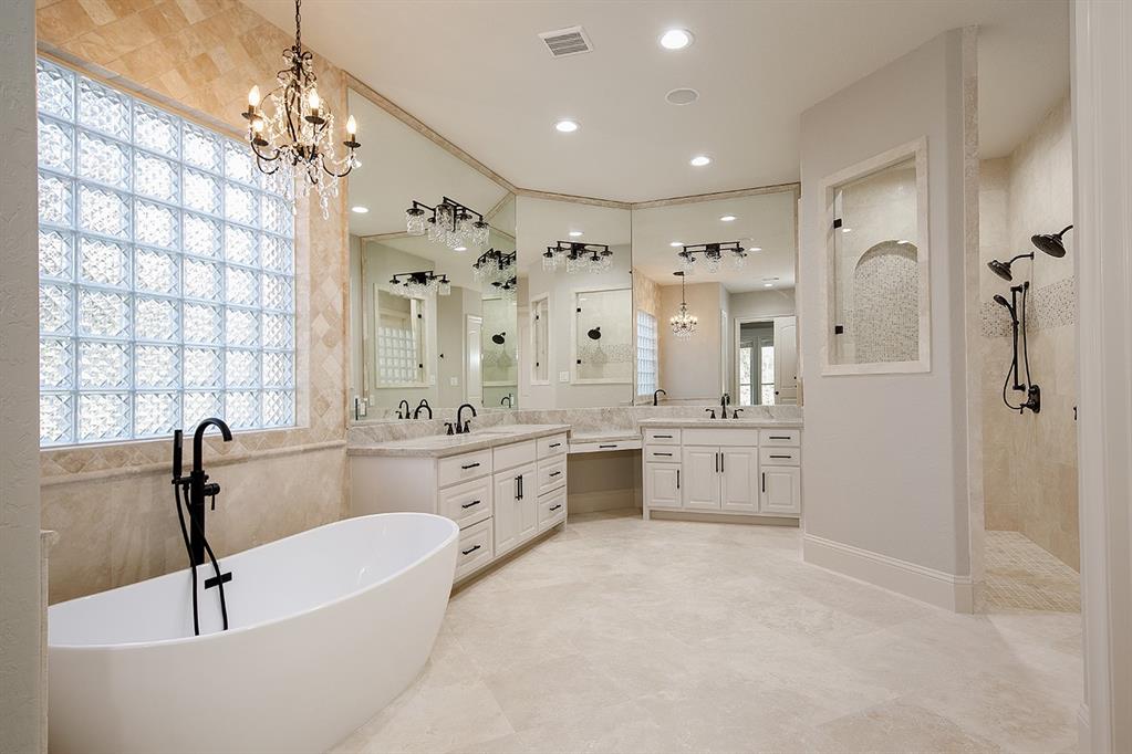 22 2 Double Green Circle, The Woodlands, Texas 77382, 6 Bedrooms Bedrooms, 15 Rooms Rooms,5 BathroomsBathrooms,Single-family,For Sale,Double Green,68128729