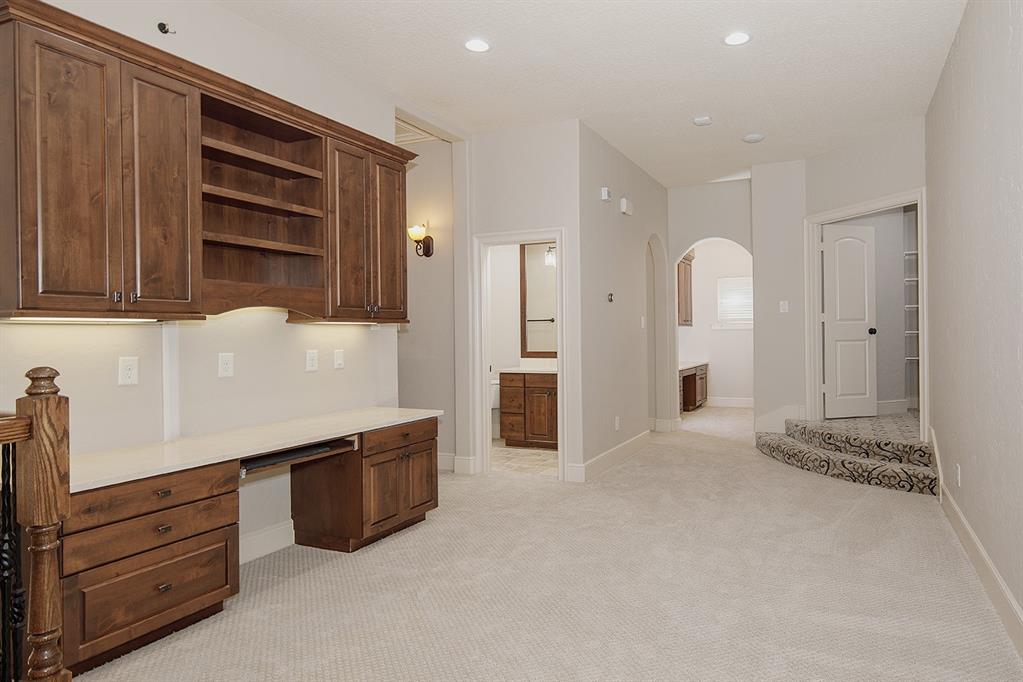22 2 Double Green Circle, The Woodlands, Texas 77382, 6 Bedrooms Bedrooms, 15 Rooms Rooms,5 BathroomsBathrooms,Single-family,For Sale,Double Green,68128729