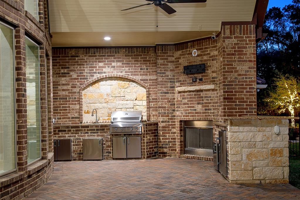 22 2 Double Green Circle, The Woodlands, Texas 77382, 6 Bedrooms Bedrooms, 15 Rooms Rooms,5 BathroomsBathrooms,Single-family,For Sale,Double Green,68128729