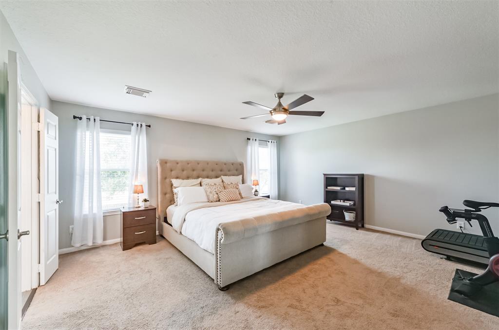 1919 2 Plum Falls Lane, Pearland, Texas 77581, 3 Bedrooms Bedrooms, 11 Rooms Rooms,2 BathroomsBathrooms,Single-family,For Sale,Plum Falls,82173700