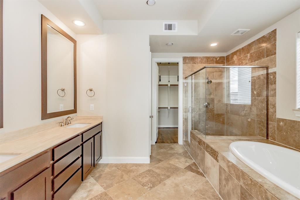 5717 4 Arabelle Crest, Houston, Texas 77007, 3 Bedrooms Bedrooms, 8 Rooms Rooms,4 BathroomsBathrooms,Single-family,For Sale,Arabelle Crest,69212130