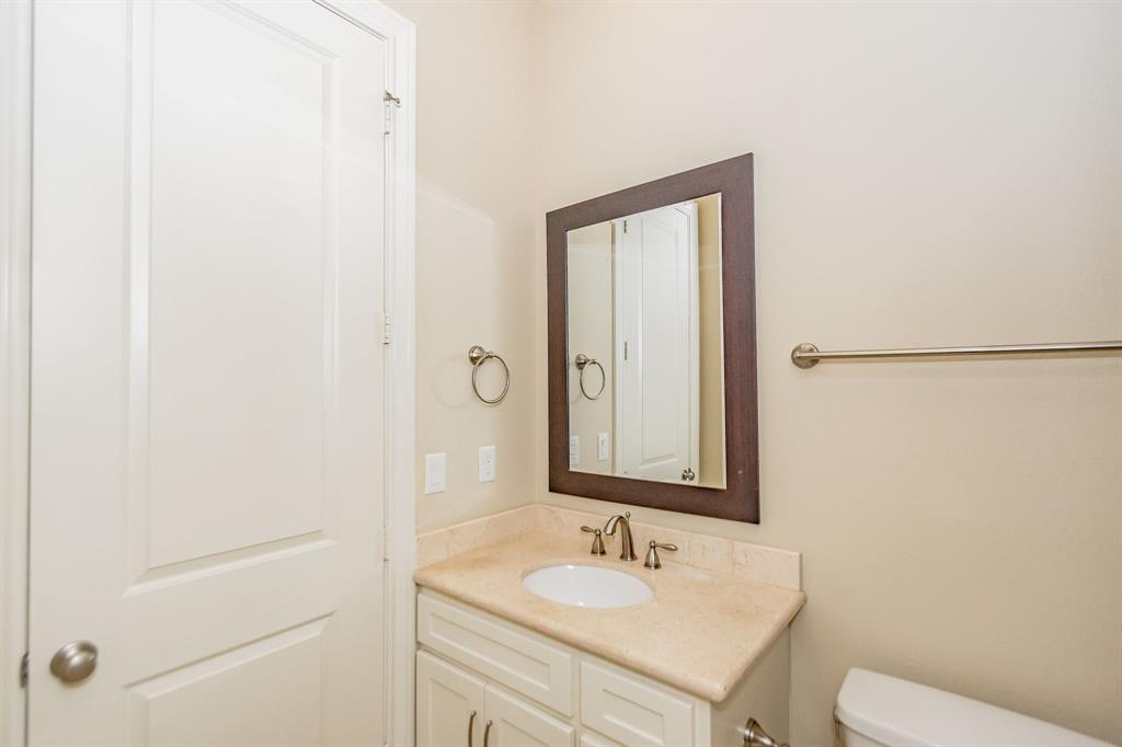 5717 4 Arabelle Crest, Houston, Texas 77007, 3 Bedrooms Bedrooms, 8 Rooms Rooms,4 BathroomsBathrooms,Single-family,For Sale,Arabelle Crest,69212130