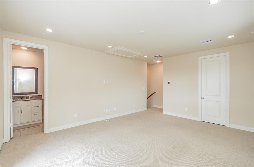 5717 4 Arabelle Crest, Houston, Texas 77007, 3 Bedrooms Bedrooms, 8 Rooms Rooms,4 BathroomsBathrooms,Single-family,For Sale,Arabelle Crest,69212130