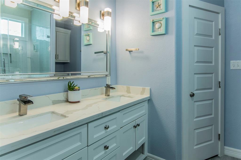 303 2 Gulfway Court, Surfside Beach, Texas 77541, 3 Bedrooms Bedrooms, 7 Rooms Rooms,2 BathroomsBathrooms,Single-family,For Sale,Gulfway,70112189
