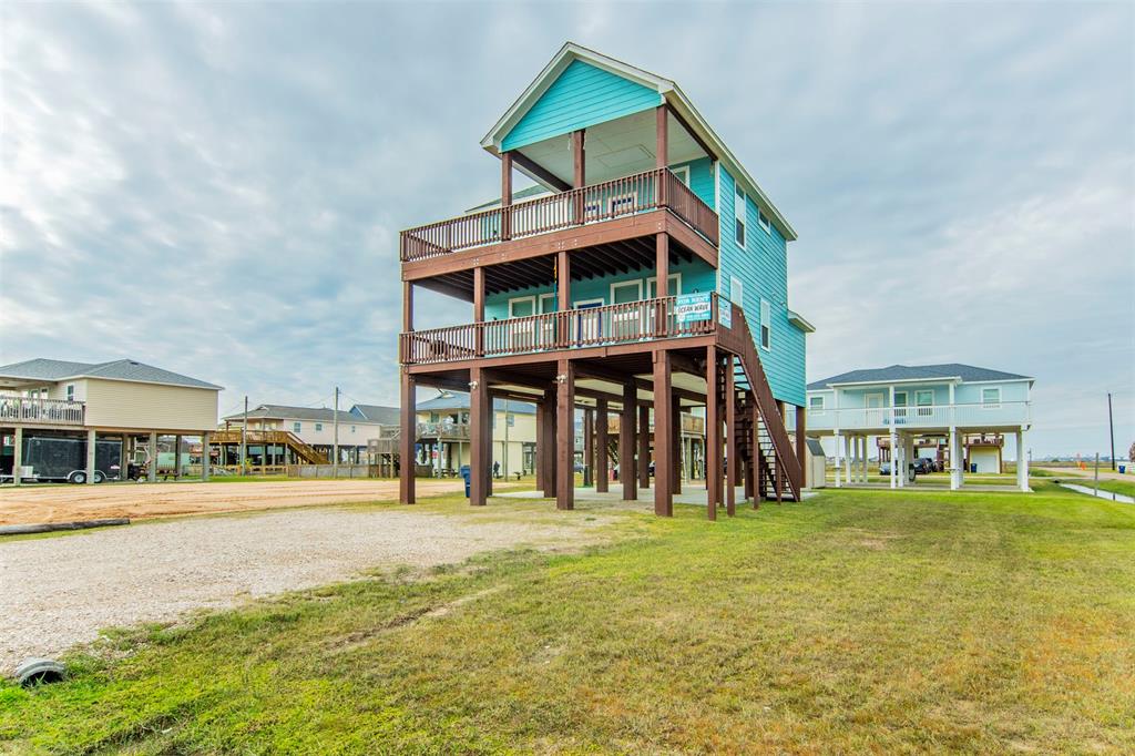 303 2 Gulfway Court, Surfside Beach, Texas 77541, 3 Bedrooms Bedrooms, 7 Rooms Rooms,2 BathroomsBathrooms,Single-family,For Sale,Gulfway,70112189