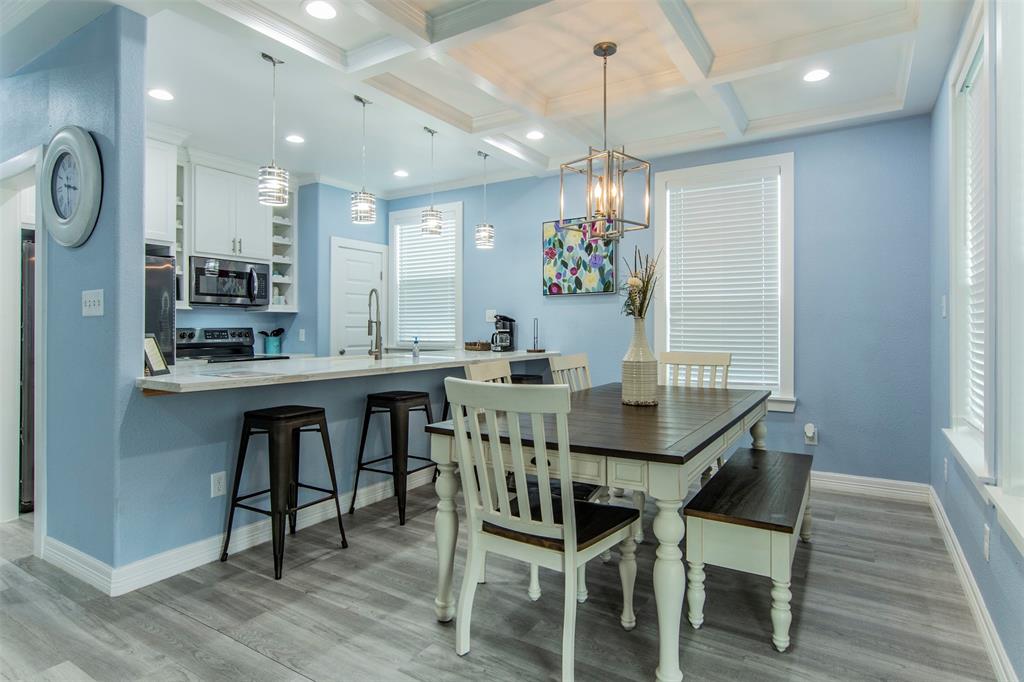 303 2 Gulfway Court, Surfside Beach, Texas 77541, 3 Bedrooms Bedrooms, 7 Rooms Rooms,2 BathroomsBathrooms,Single-family,For Sale,Gulfway,70112189