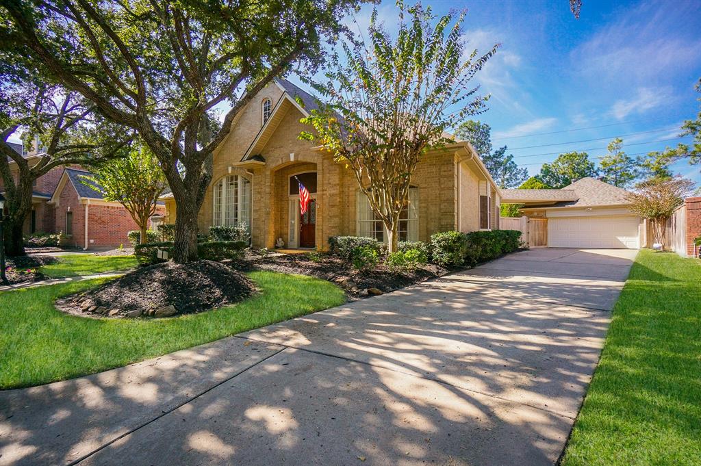 19823 1 Morning Brook Lane, Houston, Texas 77094, 4 Bedrooms Bedrooms, 9 Rooms Rooms,2 BathroomsBathrooms,Single-family,For Sale,Morning Brook,7189533