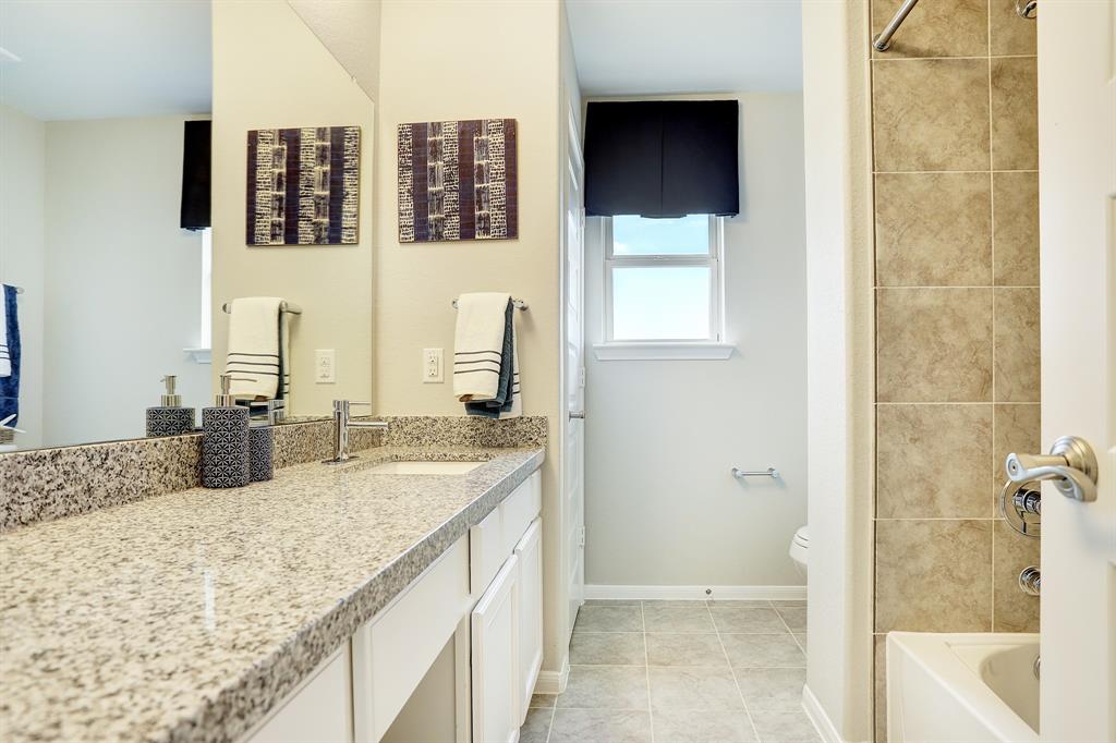 2906 2 Close Reach Road, Manvel, Texas 77578, 5 Bedrooms Bedrooms, 16 Rooms Rooms,4 BathroomsBathrooms,Single-family,For Sale,Close Reach,73917356
