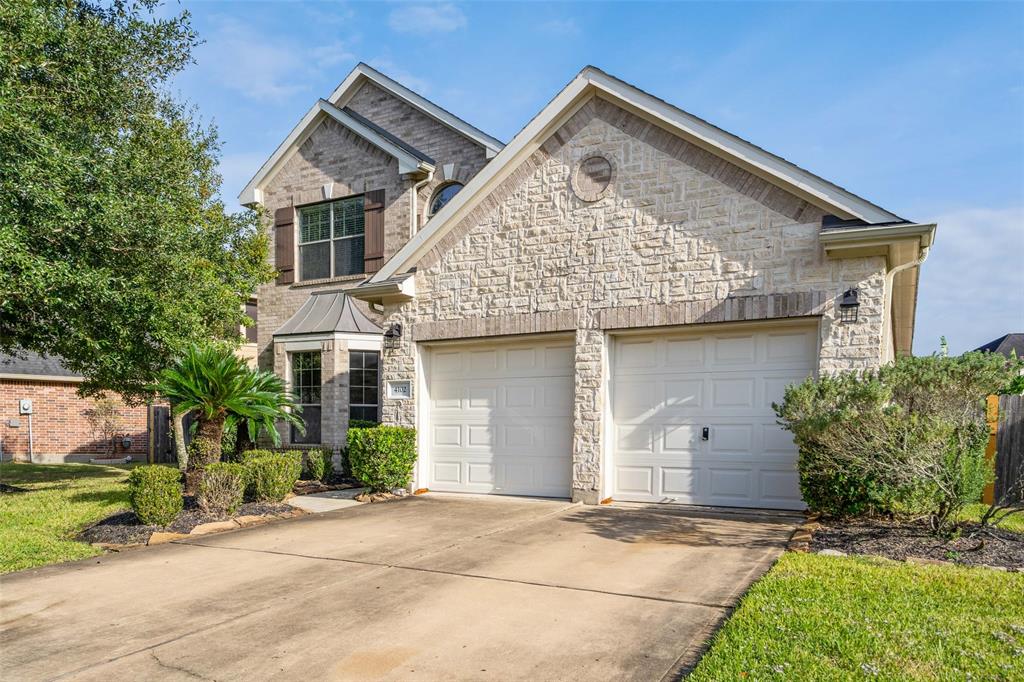 4102 2 Regal Stone Lane, Sugar Land, Texas 77479, 4 Bedrooms Bedrooms, 4 Rooms Rooms,2 BathroomsBathrooms,Single-family,For Sale,Regal Stone,90295992