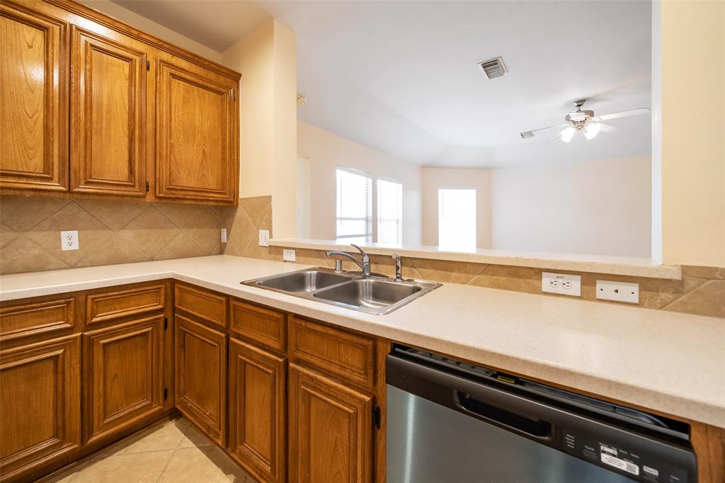 21523 1 Grand Hollow Lane, Katy, Texas 77450, 3 Bedrooms Bedrooms, 3 Rooms Rooms,2 BathroomsBathrooms,Single-family,For Sale,Grand Hollow,61273431