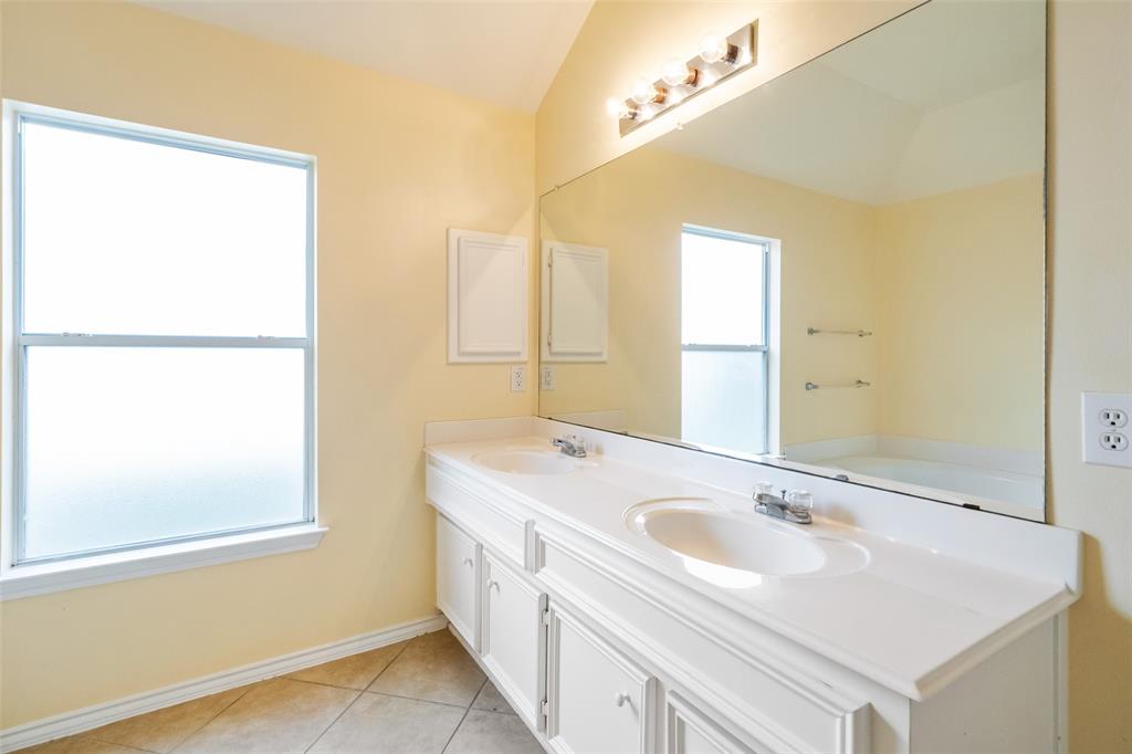 21523 1 Grand Hollow Lane, Katy, Texas 77450, 3 Bedrooms Bedrooms, 3 Rooms Rooms,2 BathroomsBathrooms,Single-family,For Sale,Grand Hollow,61273431