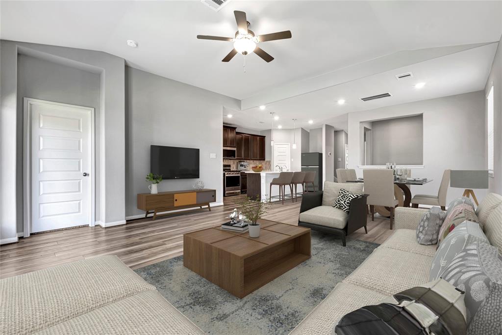 2512 2 Staplewood Springs Drive, Pearland, Texas 77089, 4 Bedrooms Bedrooms, 7 Rooms Rooms,3 BathroomsBathrooms,Single-family,For Sale,Staplewood Springs,88438108