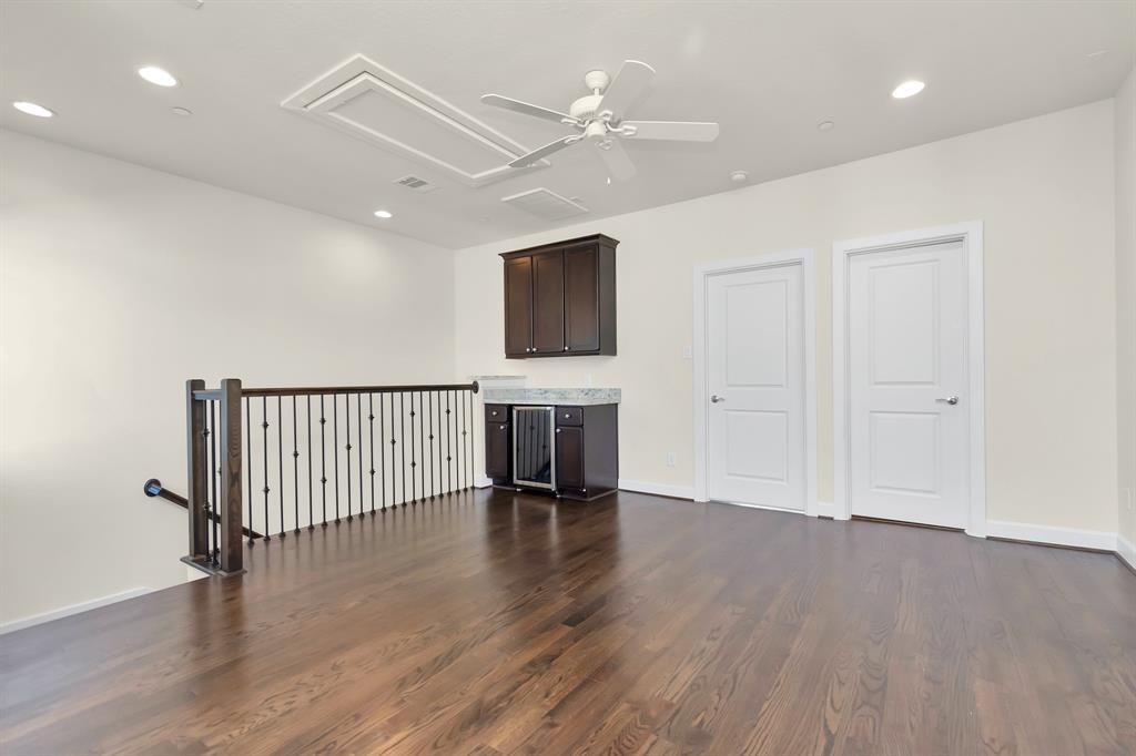 5305 4 Weslayan Street, Houston, Texas 77005, 4 Bedrooms Bedrooms, 8 Rooms Rooms,4 BathroomsBathrooms,Single-family,For Sale,Weslayan,74013791
