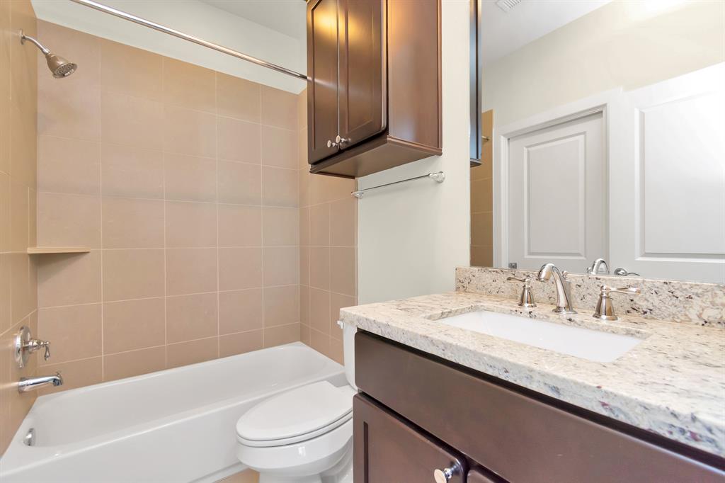 5305 4 Weslayan Street, Houston, Texas 77005, 4 Bedrooms Bedrooms, 8 Rooms Rooms,4 BathroomsBathrooms,Single-family,For Sale,Weslayan,74013791