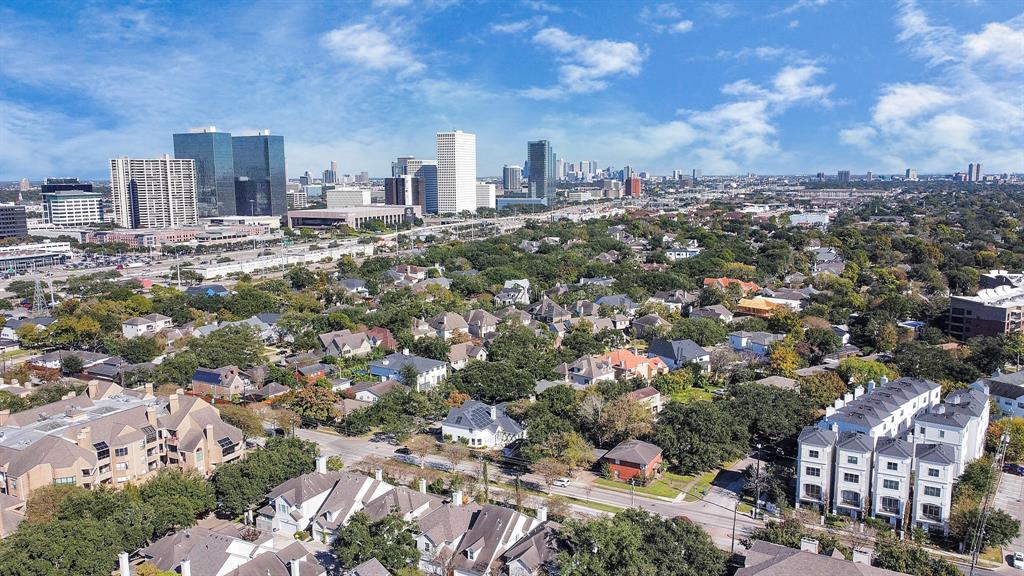 5305 4 Weslayan Street, Houston, Texas 77005, 4 Bedrooms Bedrooms, 8 Rooms Rooms,4 BathroomsBathrooms,Single-family,For Sale,Weslayan,74013791