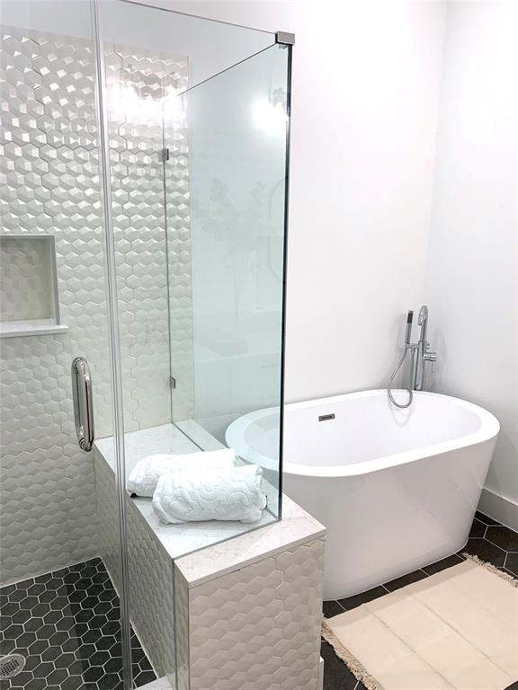 2311 2 Solo Street, Houston, Texas 77020, 3 Bedrooms Bedrooms, 11 Rooms Rooms,2 BathroomsBathrooms,Single-family,For Sale,Solo,74109524