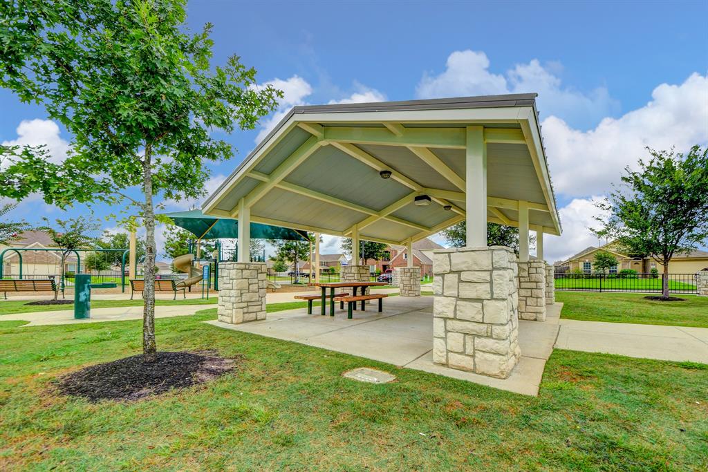 2106 2 Artic Loon, Conroe, Texas 77385, 4 Bedrooms Bedrooms, 13 Rooms Rooms,2 BathroomsBathrooms,Single-family,For Sale,Artic Loon,90062743