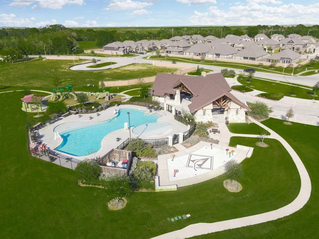 32403 2 Tweed Knoll Court, Fulshear, Texas 77423, 4 Bedrooms Bedrooms, 15 Rooms Rooms,3 BathroomsBathrooms,Single-family,For Sale,Tweed Knoll,77868965