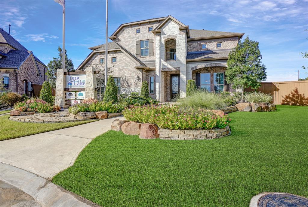 32403 2 Tweed Knoll Court, Fulshear, Texas 77423, 4 Bedrooms Bedrooms, 15 Rooms Rooms,3 BathroomsBathrooms,Single-family,For Sale,Tweed Knoll,77868965