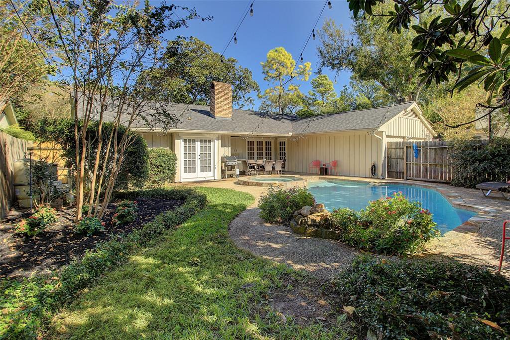 10003 1 Overbrook Lane, Houston, Texas 77042, 3 Bedrooms Bedrooms, 9 Rooms Rooms,2 BathroomsBathrooms,Single-family,For Sale,Overbrook,75904022