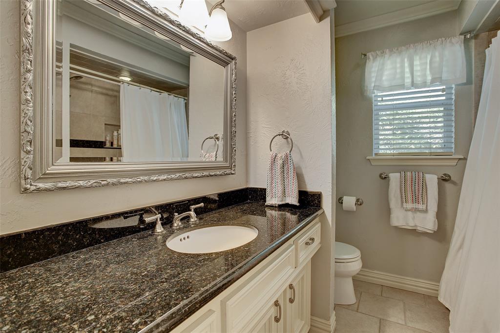 10003 1 Overbrook Lane, Houston, Texas 77042, 3 Bedrooms Bedrooms, 9 Rooms Rooms,2 BathroomsBathrooms,Single-family,For Sale,Overbrook,75904022