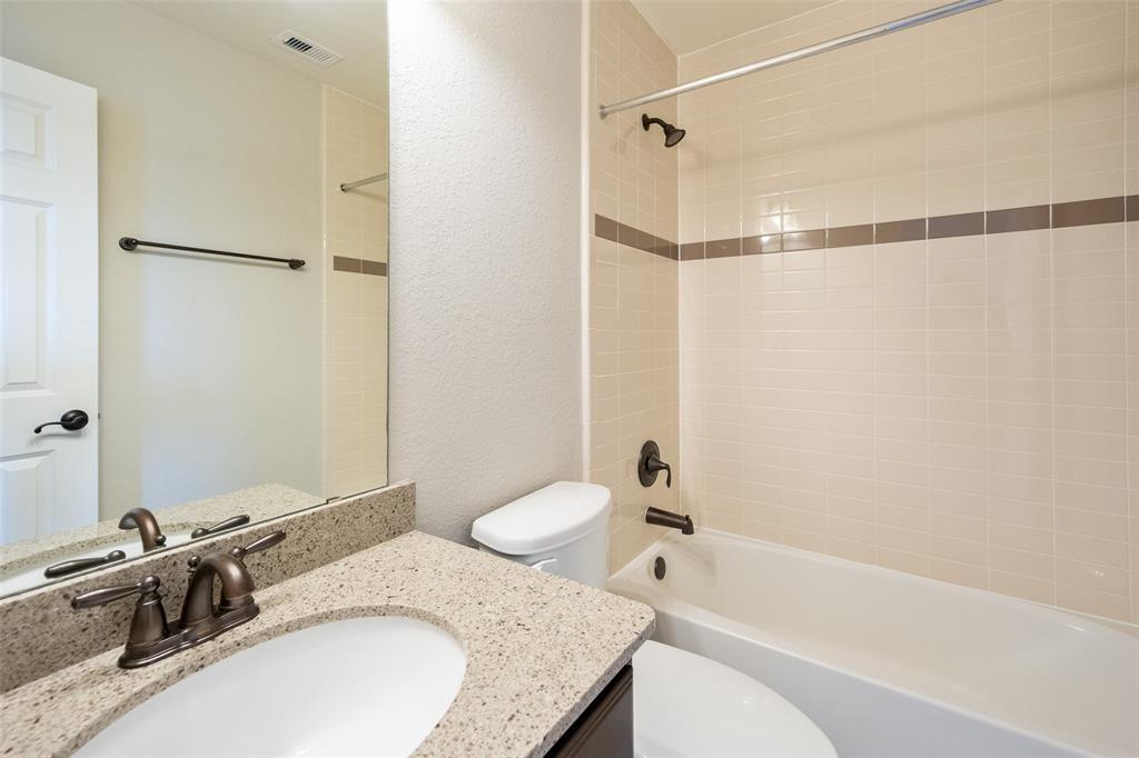 10034 3 Spring Shadows Park Circle, Houston, Texas 77080, 2 Bedrooms Bedrooms, 2 Rooms Rooms,2 BathroomsBathrooms,Single-family,For Sale,Spring Shadows Park,43583321