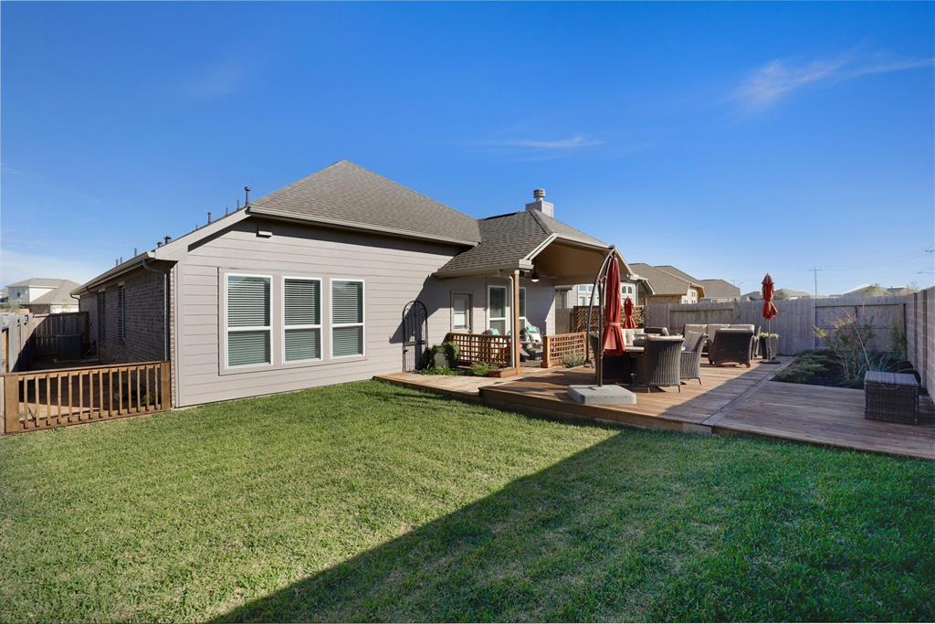 12713 1 Beacon Cove Drive, Texas City, Texas 77568, 4 Bedrooms Bedrooms, 7 Rooms Rooms,2 BathroomsBathrooms,Single-family,For Sale,Beacon Cove,81923567