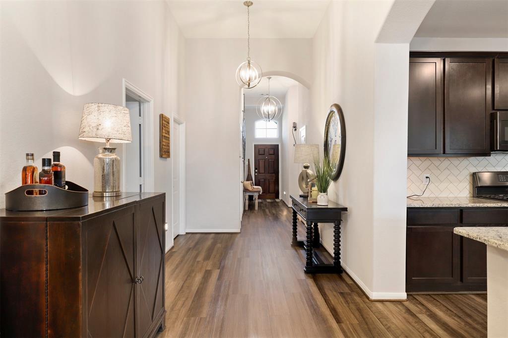 12713 1 Beacon Cove Drive, Texas City, Texas 77568, 4 Bedrooms Bedrooms, 7 Rooms Rooms,2 BathroomsBathrooms,Single-family,For Sale,Beacon Cove,81923567