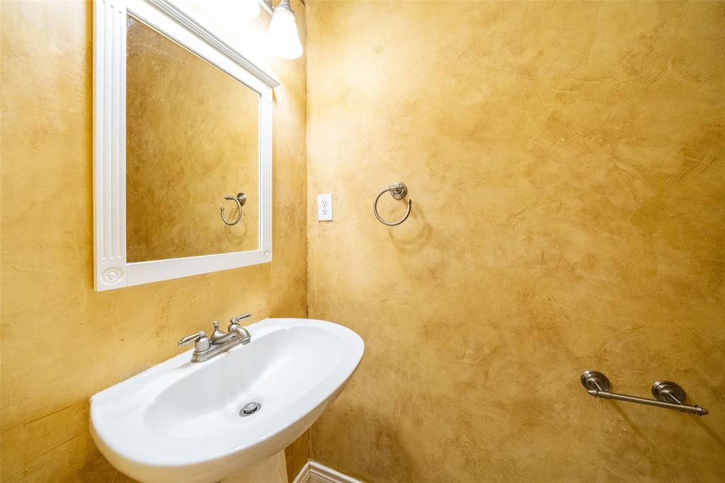 20614 2 Ivory Creek Lane, Katy, Texas 77450, 5 Bedrooms Bedrooms, 5 Rooms Rooms,3 BathroomsBathrooms,Single-family,For Sale,Ivory Creek,78805697