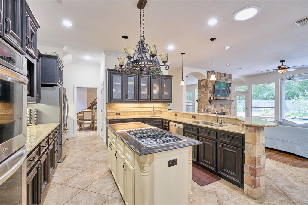 14 2 Argonne Place, The Woodlands, Texas 77382, 4 Bedrooms Bedrooms, 12 Rooms Rooms,3 BathroomsBathrooms,Single-family,For Sale,Argonne,76474753