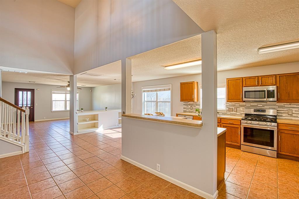 18222 2 Post Oak View Court, Humble, Texas 77346, 4 Bedrooms Bedrooms, 12 Rooms Rooms,2 BathroomsBathrooms,Single-family,For Sale,Post Oak View,89819445