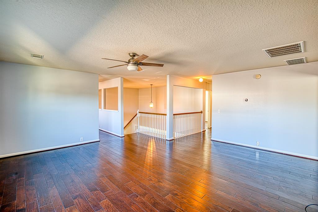 18222 2 Post Oak View Court, Humble, Texas 77346, 4 Bedrooms Bedrooms, 12 Rooms Rooms,2 BathroomsBathrooms,Single-family,For Sale,Post Oak View,89819445