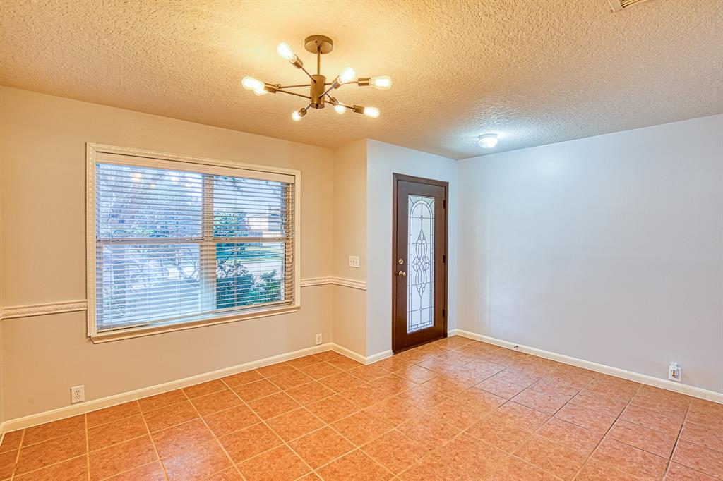 18222 2 Post Oak View Court, Humble, Texas 77346, 4 Bedrooms Bedrooms, 12 Rooms Rooms,2 BathroomsBathrooms,Single-family,For Sale,Post Oak View,89819445