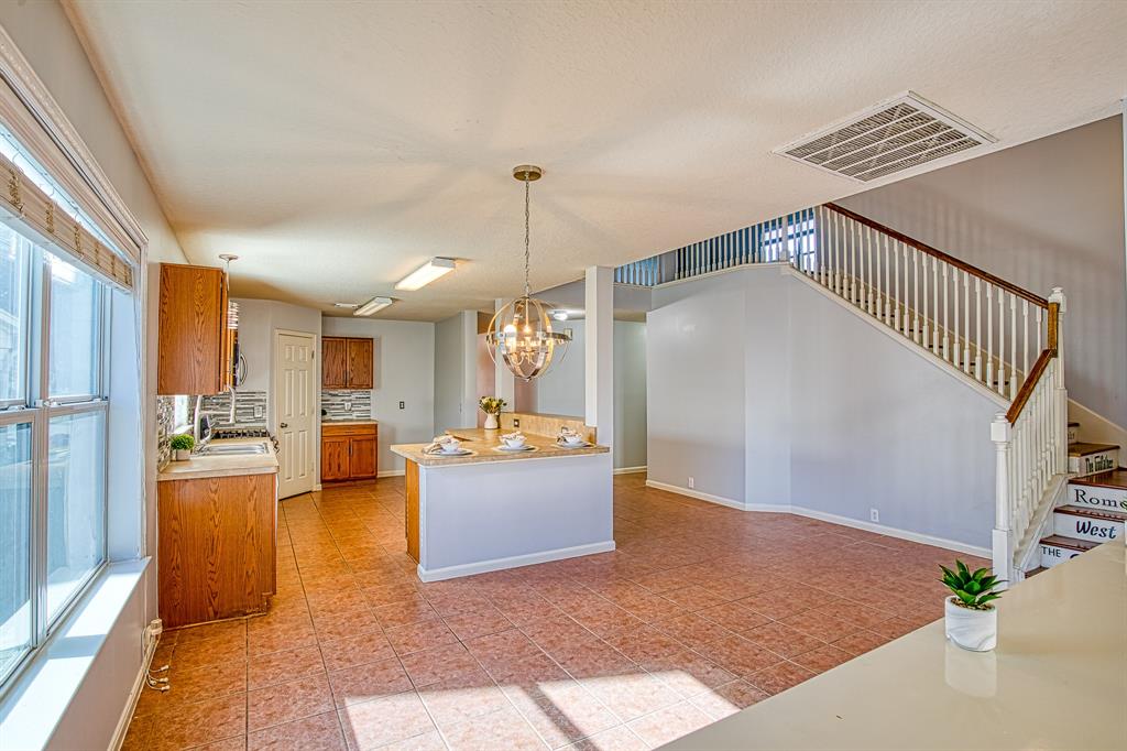 18222 2 Post Oak View Court, Humble, Texas 77346, 4 Bedrooms Bedrooms, 12 Rooms Rooms,2 BathroomsBathrooms,Single-family,For Sale,Post Oak View,89819445